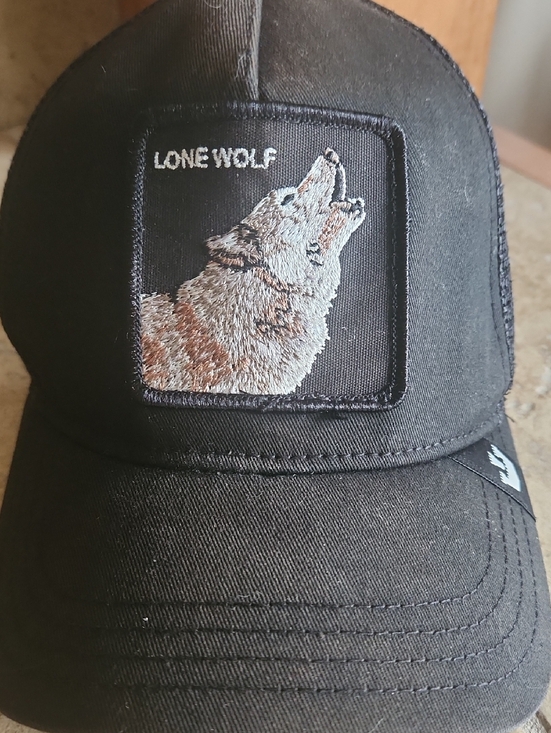 THE FARM Goorin Bros. Accessories - Goorin Bros. THE FARM Lone Wolf Embroidered Black Trucker Hat
